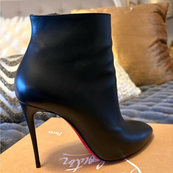 Christian Louboutin Bootie size 39.5 - Picture 9 of 10